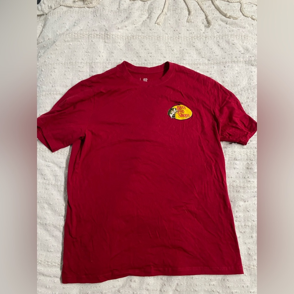 bass pro shop red t-shirt